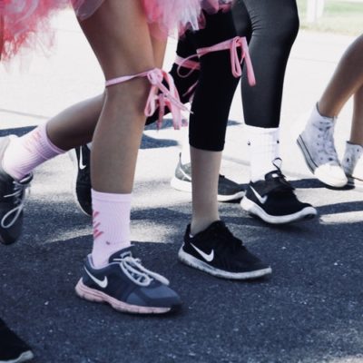 Breast cancer event walking for pat